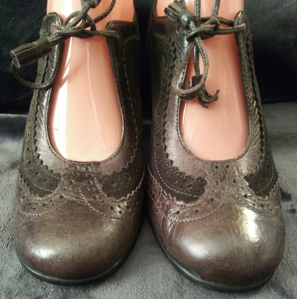 Women's Shoes